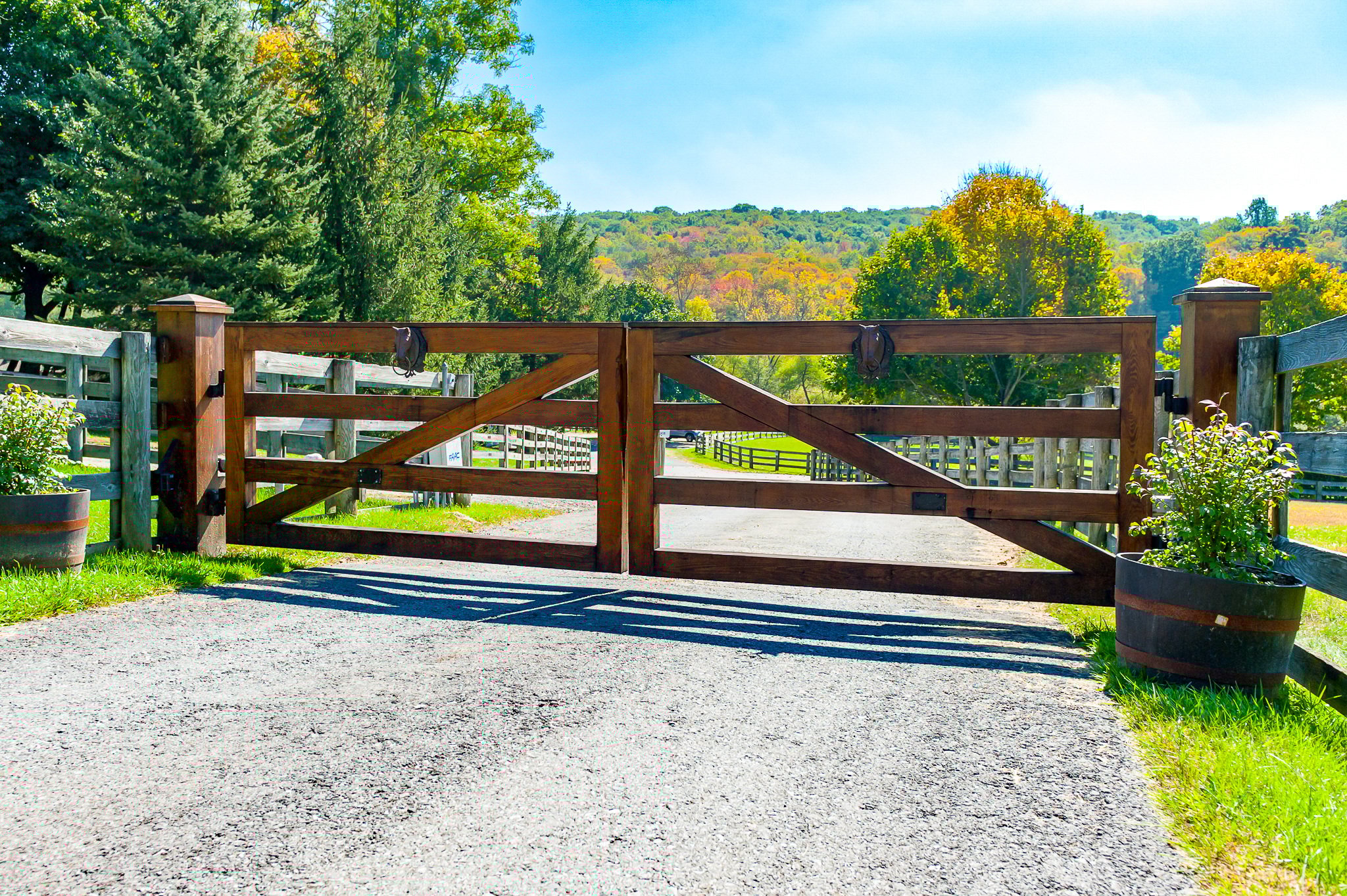 Wood farmstyle driveway gate