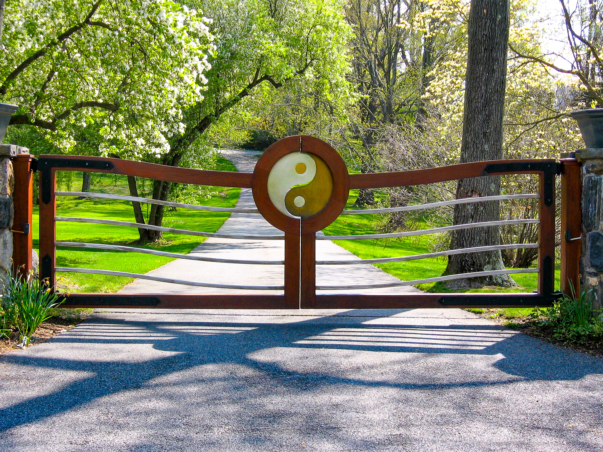 Yin Yang wooden driveway gate